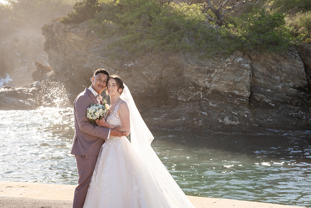 Photo de couple en bord de mer, Île du Gaou